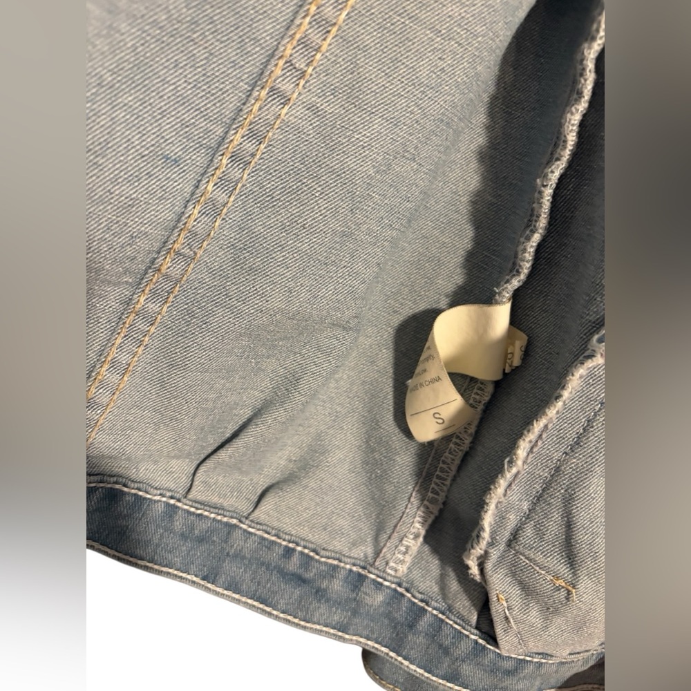 Denim Distressed Jacket - Picture 4 of 4
